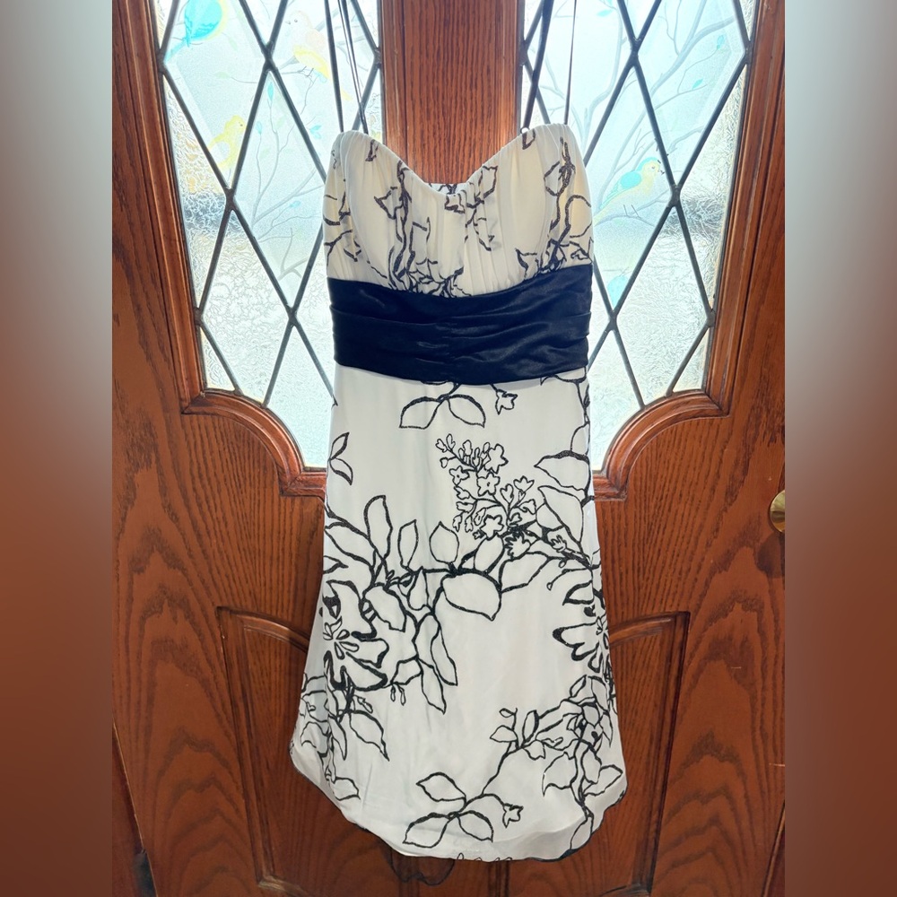 Speechless Spaghetti strap Black and White party Dress